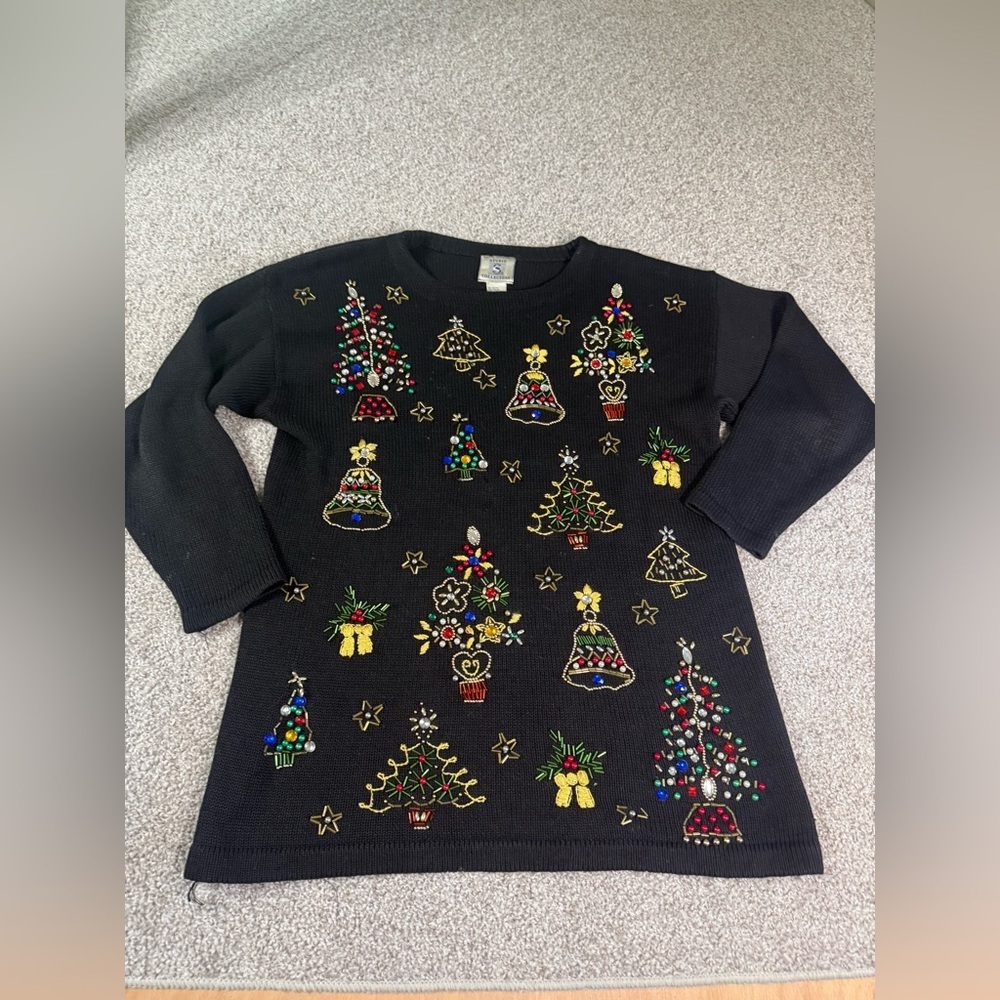 Beautiful embroidered beaded Vintage Studio Collection Christmas Sweater